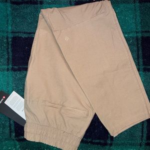 Lululemon ABC Cropped Pants